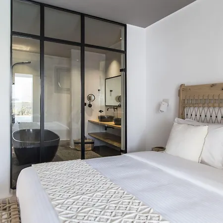 Adorno And Отель 4*