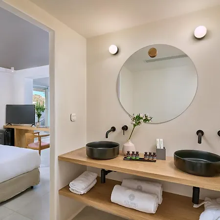 Adorno Hotel&suites