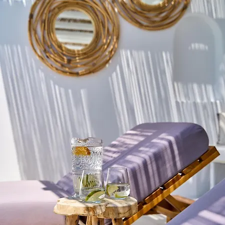 Adorno Hotel&suites 4*