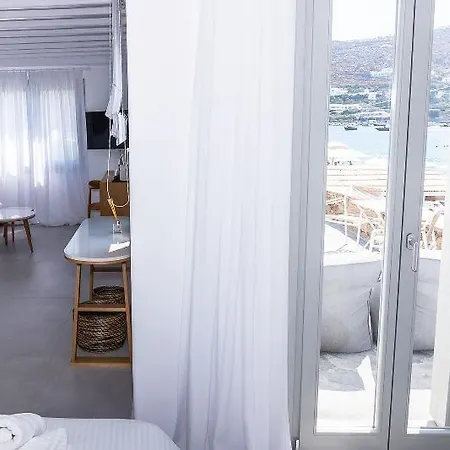 Adorno And Hotel Ornos (Mykonos)