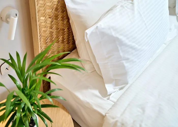 ホテル Adorno And 4*