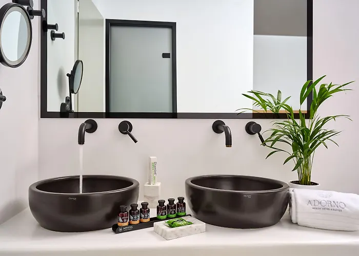 Ξενοδοχείο Adorno And