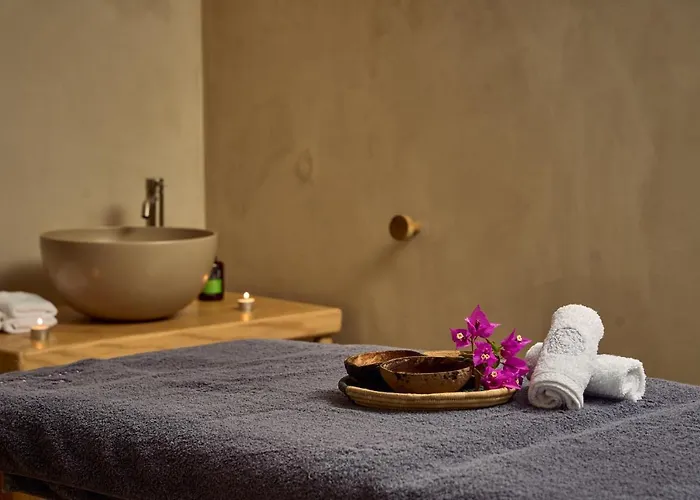 فندق Adorno And أورنوس