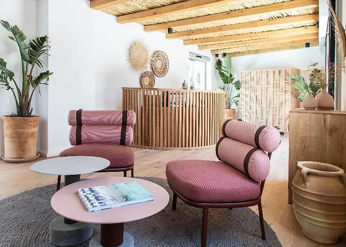 فندق Adorno And أورنوس