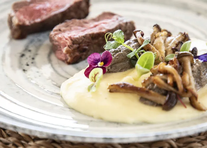 Adorno And أورنوس